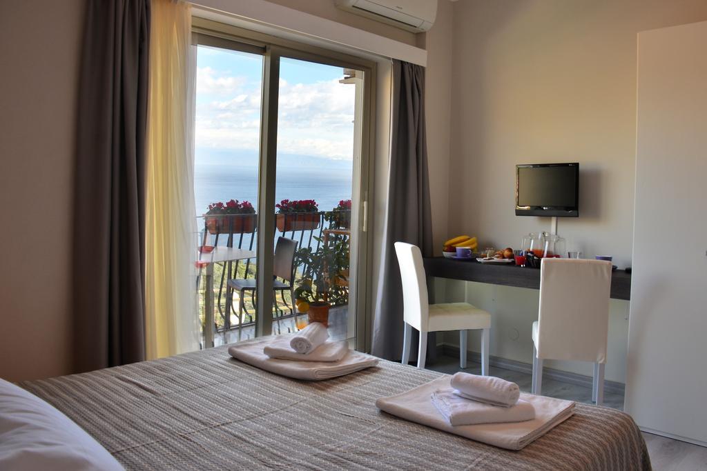 Athena Charming Rooms Taormina Exterior foto